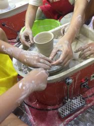 -泥娃娃DIY陶吧(易生活购物公园店)