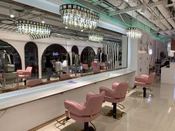 -BULB STUDIO 巴柏明星发型工作室