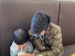 -奈雪的茶(百盛店)