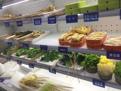-两三事小郡肝串串香火锅(桂庙店)