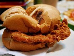 猪扒包-胜利茶餐室