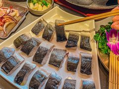 -围炉肉舍•炭烤活鳗•丹东海鲜烤肉(步行街店)