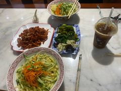 -天天初二·天津传统捞面·天津特色菜(凌奥总店)