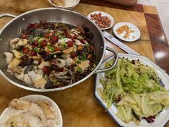 -文记小四川水煮鱼(虹桥路店)