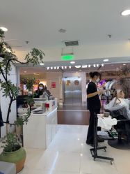 -HaLo hair studio