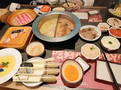 -牛YO寿喜烧·铁板烧和牛火锅自助(市府恒隆店)