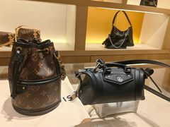 -LV路易威登(时代广场店)