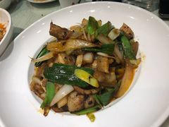蒜苗回锅肉-朝郡酒家·粤菜(燕大星苑店)