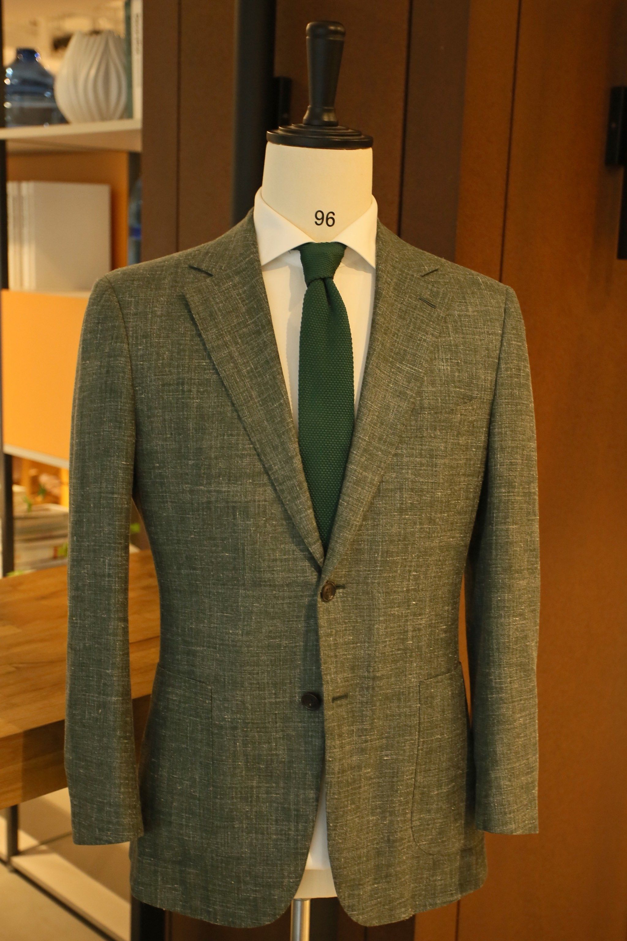 英国哈德毛麻丝西装