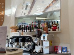 -VERIE BAKEHOUSE