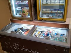 -全家便利店(宜山路站店)