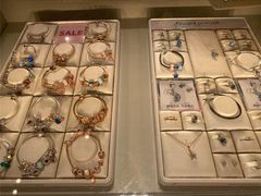 -Pandora潘多拉珠宝(虹口龙之梦店)