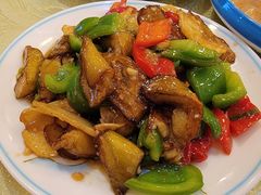 -鹤乡东北菜(崮山路店)
