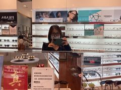 -LensCrafters亮视点·OAKLEY精选(静安嘉里中心店)