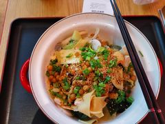 -小蛮椒麻辣烫·麻辣拌(青浦宝龙店)