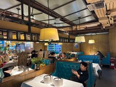 -领鲜活海鲜榴莲自助火锅(东门店)