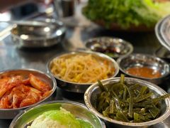 -釜山火炉·海鲜烤肉(紫藤路店)