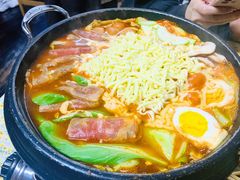 芝士肥牛年糕火锅-三餐季年糕火锅(韩乐坊店)