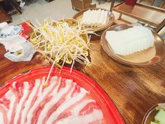 黄豆芽-憨铁匠火锅(红山6979店)
