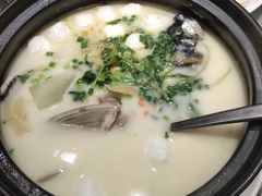 招牌鱼头煲-品渔味湖鲜馆(拈花湾店)