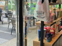 -星巴克(上海长宁来福士1F店)