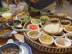 -包整·丝娃娃(一览甲秀楼风景店)