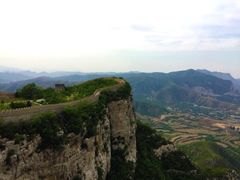 -抱犊寨风景区