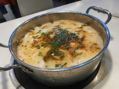 -德林酸菜鱼火锅(南丹店)
