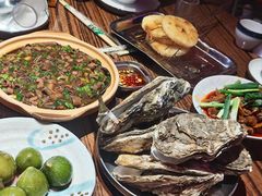 -蚝堡海鲜·威海菜·海肠捞饭·烧烤·亚洲吃蚝公司(幸福门店)