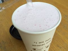 草莓奶昔-成裕雪糕店(士多店)