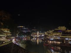 -临江餐馆二楼美食部落