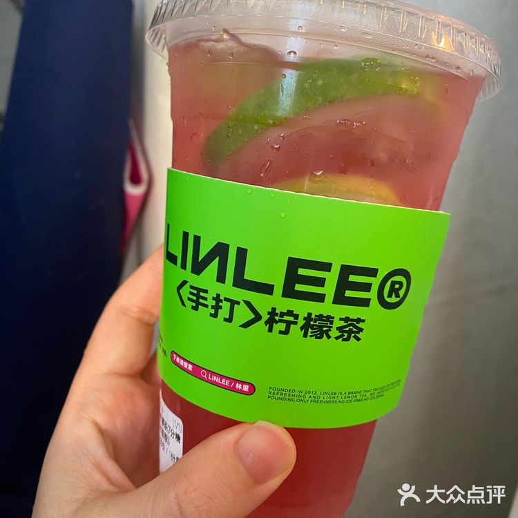夏天喝🍋柠檬茶上瘾了！ 买还送夏季必备鞋？