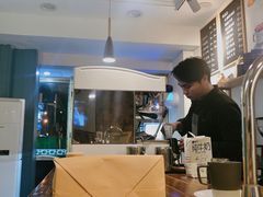 -留白咖啡(人民巷八号大院店)