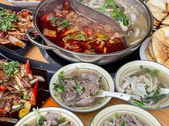 -大众跷脚牛肉馆·非遗传承单位(峨眉山店)