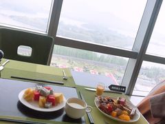 -湖景知味西餐厅•自助餐• 轻食(南京金茂威斯汀大酒店)