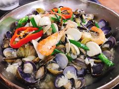 河鲜大拼盘-新会鲜蚝鸡煲(新会总店)