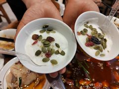 -乡土特色.冷锅鱼.牦牛肉汤锅