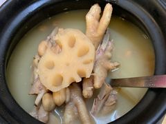 莲藕鸡脚汤（明火例汤）-文记壹心鸡(宝华路店)