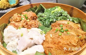 Steamed Rice Flour Dumplings with Four Small Fillings