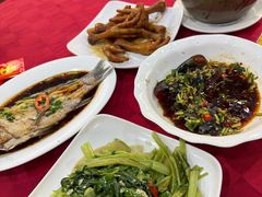 -先鲜鲫鱼粥
