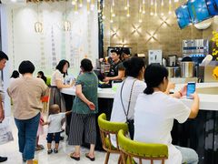 等位区-CoCo都可(燕郊永旺店)