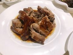 荔枝木熏鸭-八道本地特色菜馆(大鹏古城店)