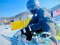 -中旅松花湖滑雪场
