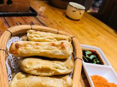 -老滇山寨•云南特色菜•地方菜•民族风情歌舞表演(金碧店)