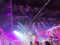 -喜鹊音乐酒馆(西街店)