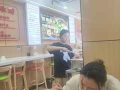 -叶伟胡辣壳面(两路口店)