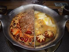 台式麻辣锅-湊湊火锅·茶憩(杭州湖滨银泰in77店)