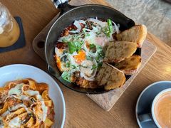 -ROAST coffee & eatery