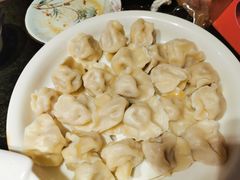 酸菜油渣饺子-靠山屯东北农家菜(八龙桥雅苑店)