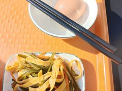 -兰河巷牛肉面(曲江店)